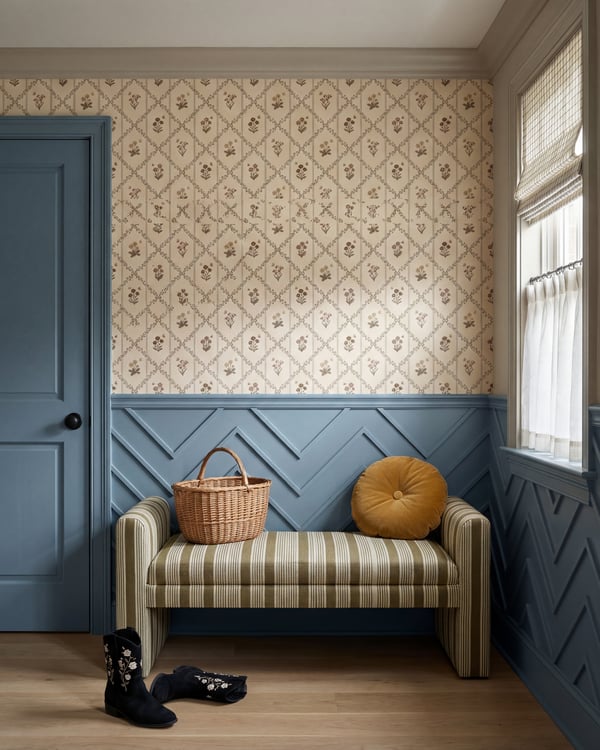 Vintage Meadow Trellis