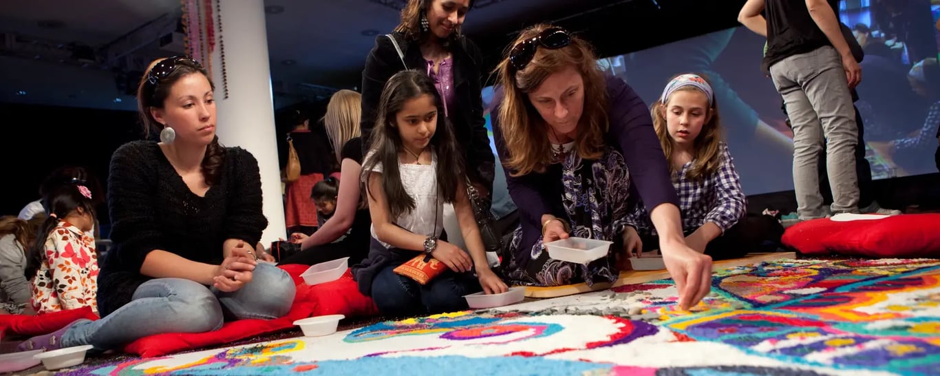 London For Toddlers: Arts in the Garden: Light & Colour