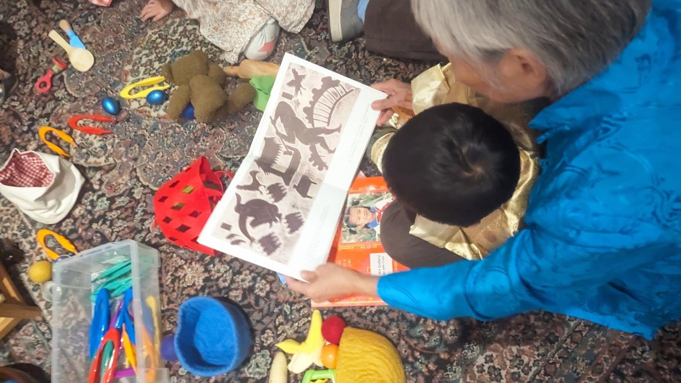 London For Toddlers: Little Feet Become artists