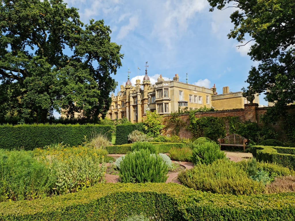 London For Toddlers: Knebworth House