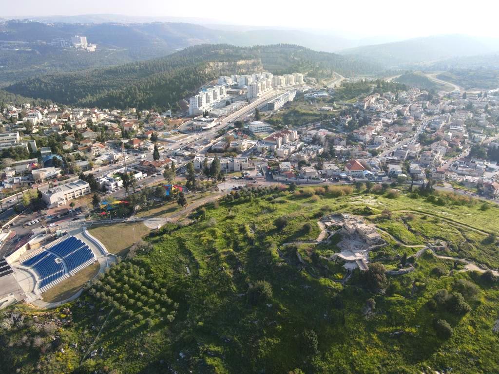 מקום לטייל עם הכלב מבשרת ציון ממעוף הציפור
