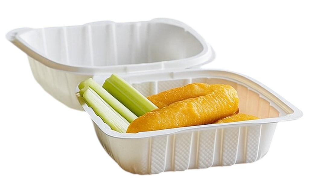 White 6x6 MFPP plastic clamshell food containers filled with golden fried fish sticks