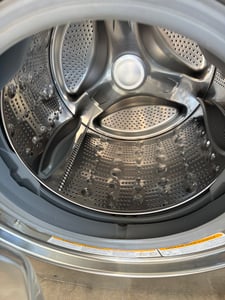 Mismatched LG washer and a whirlpool dryer set - $799.00 - UK-WD-0000011