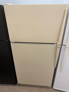Almond color Amana top mount refrigerator - $399.00 - AM-RF-0000041