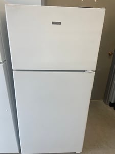 Hotpoint top mount refrIgerator - $379.00 - HP-RF-0000003