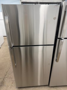 Stainless steel top mount refrigerator - $1,279.00 - GE-RF-0000291
