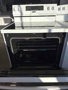 NEW OPEN BOX GE glass top range - $799.00 - GE-RG-0000108