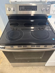 New open box GE glass top range - $849.00 - GE-RG-0000263