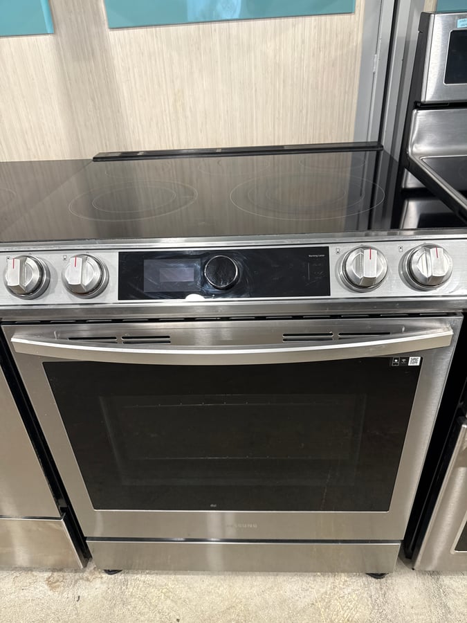 Samsung slide-in range - Image