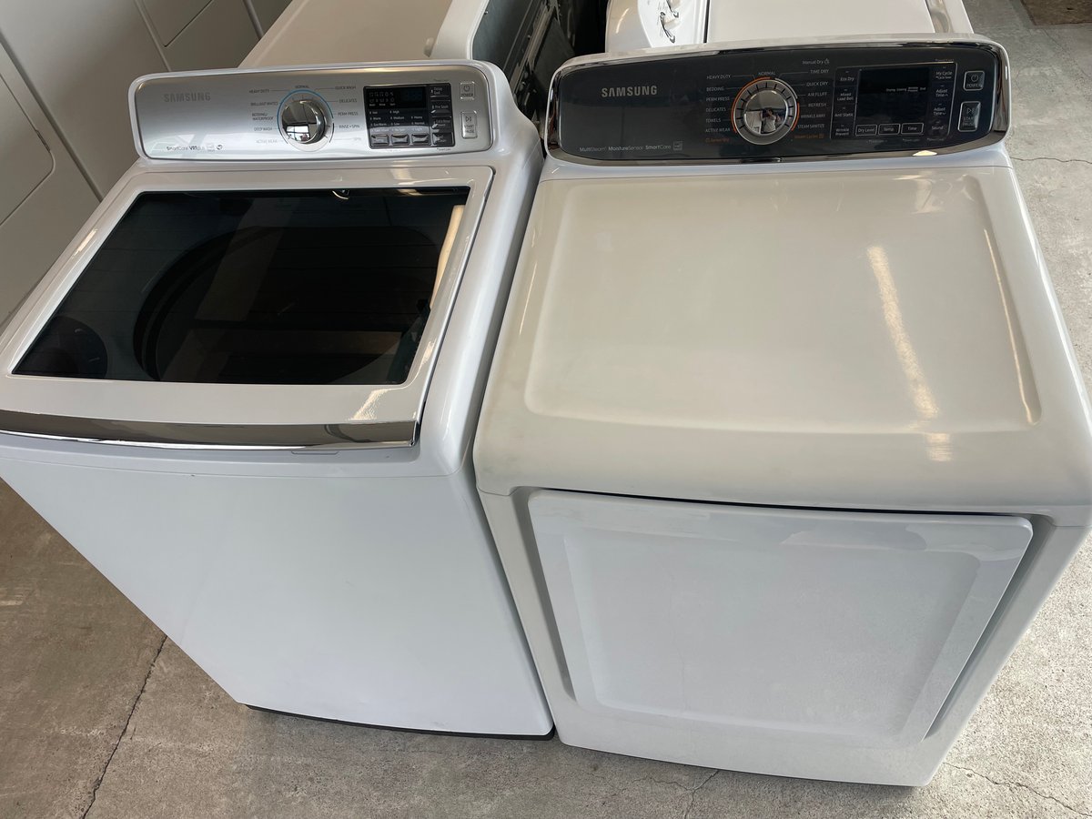 Samsung washer and dryer set image 1