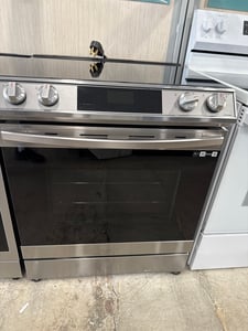 Samsung slide in range - $879.00 - SS-RG-0000012