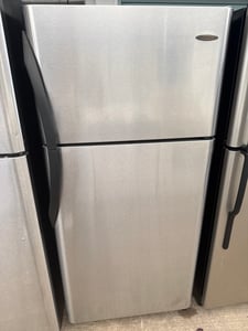 Frigidaire Gallery top mount refrigerator - $439.00 - FG-RF-0000110