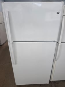 White glossy top mount refrigerator - $479.00 - GE-RF-0000271
