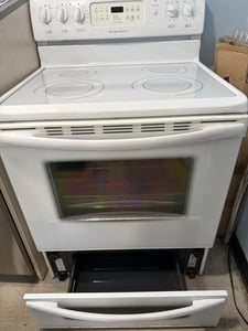 White glass top range - $469.00 - FG-RG-0000143
