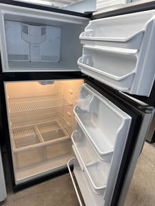 Stainless steel topmount refrigerator - $429.00 - FG-RF-0000080