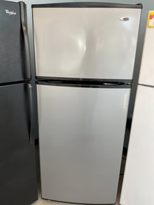 Amana silver top mount refrigerator - $399.00 - AM-RF-0000015