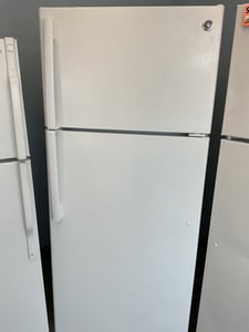 Top mount white refrigerator - $439.00 - GE-RF-0000268