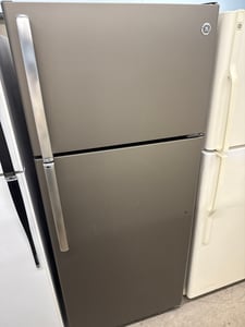 Slate color top mount refrigerator - $439.00 - GE-RF-0000197