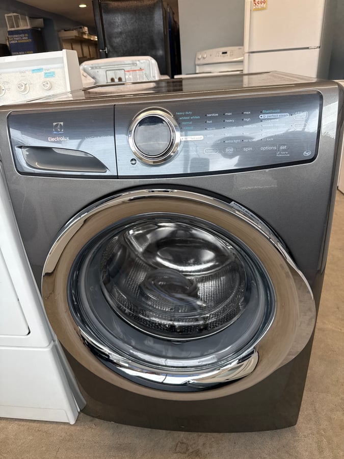Electrolux front load washer - Image