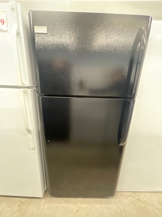 Frigidaire black top mount refrigerator image 3