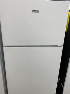 Top mount white refrigerator - $379.00 - HP-RF-0000089