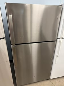 Stainless steel top mount refrigerator - $799.00 - GE-RF-0000303