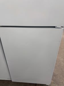 White hotpoint top mount - $379.00 - HP-RF-0000097