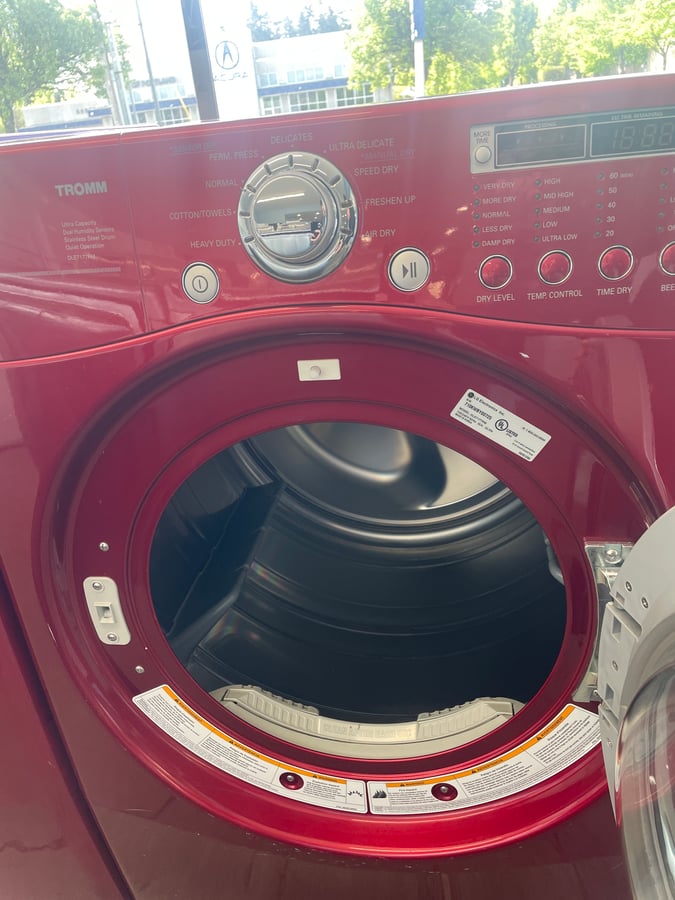 LG washer and dryer set image 4