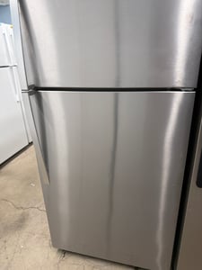 Stainless steel topmmount refrigerator - $579.00 - WP-RF-0000206