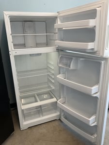 Hotpoint white top mount refrigerator - $399.00 - HP-RF-0000021