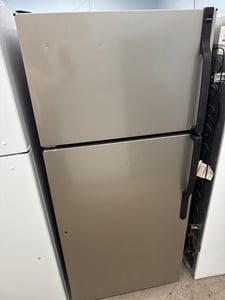 Silver color top mount refrigerator - $399.00 - HP-RF-0000058