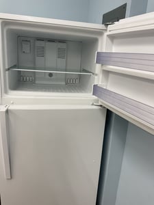 Top mount white refrigerator - $539.00 - WP-RF-0000194