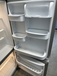 Amana bottom freezer refrigerator - $579.00 - AM-RF-0000016