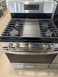 GE GAS free standing ADA style range - $679.00 - GE-RG-0000131