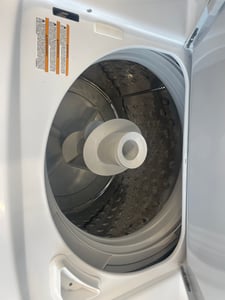 GE 27”laundry center - $899.00 - GE-LC-0000014