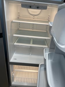Amana bottom freezer refrigerator - $579.00 - AM-RF-0000016