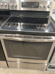 Glass top stainless steel convection range - $579.00 - GE-RG-0000267