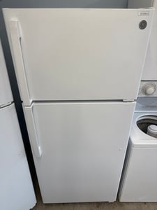 New open box GE white top mount refrigerator - $599.00 - GE-RF-0000176