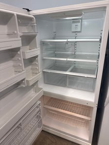 Amana bottom freezer refrigerator - $599.00 - AM-RF-0000039