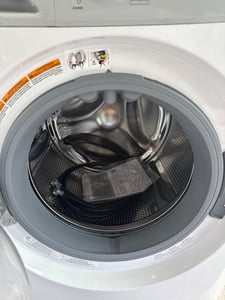 Electrolux front load washer - $679.00 - EL-WS-0000004