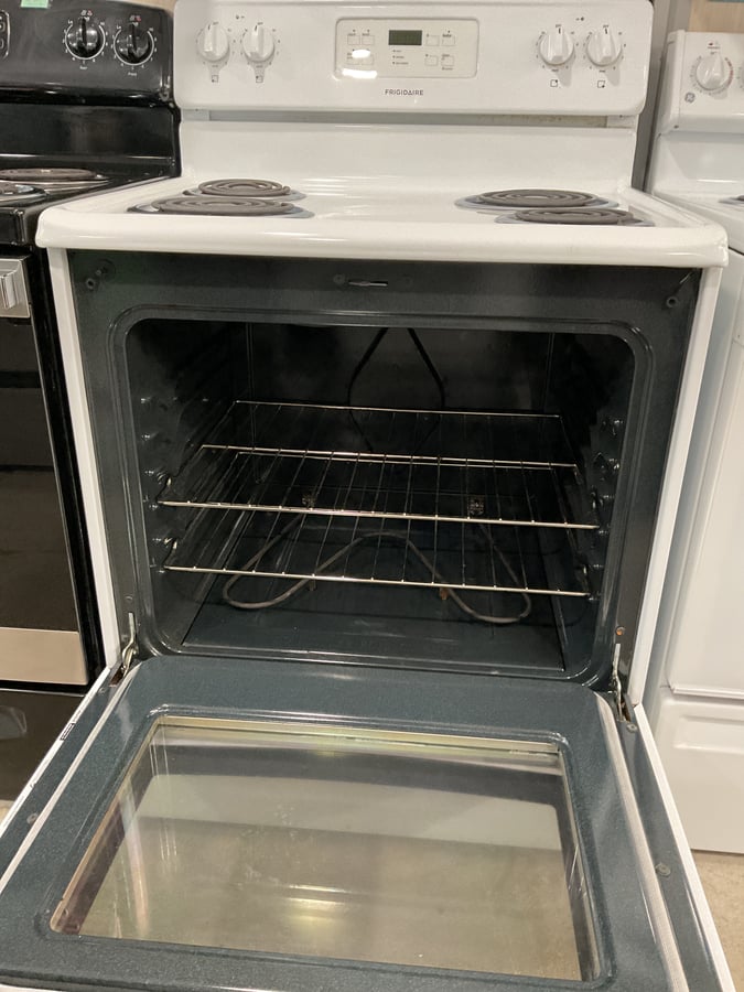 Frigidaire white coil top range image 2