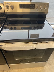 New open box GE  glass top range - $769.00 - GE-RG-0000091