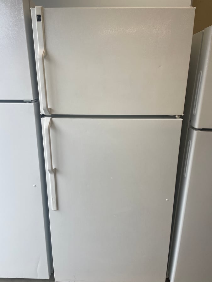 Hotpoint top mount refrigerator image 1