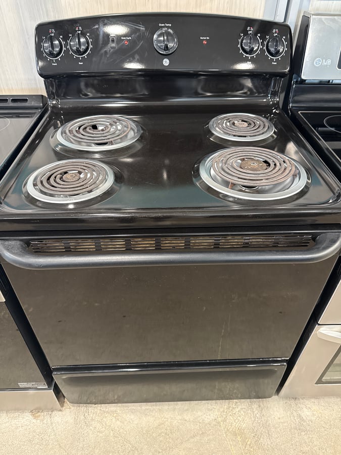 GE black coil top range - Image