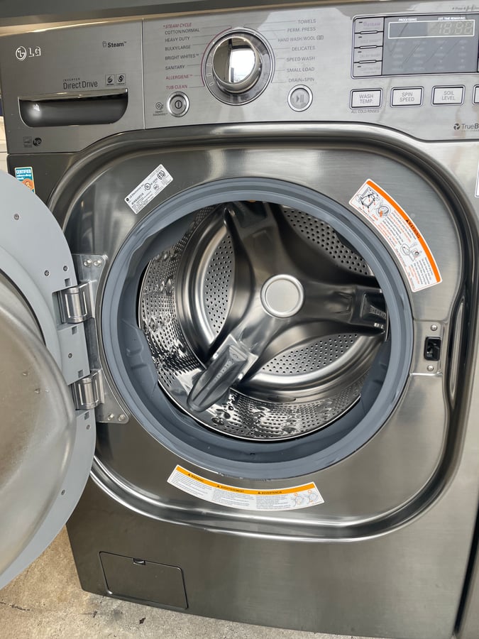 LG silver washer and dryer set image 2