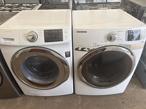 Samsung white front load washer and dryer set - $679.00 - SS-WD-0000043