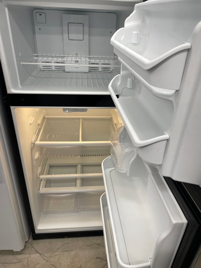 Frigidaire top mount refrigerator image 2
