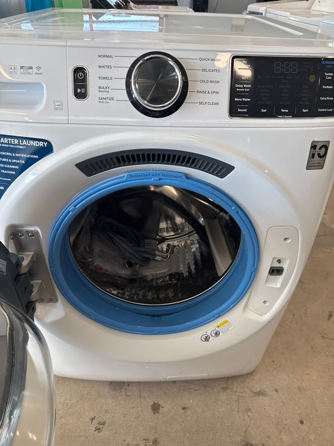 GE front load washer image 2