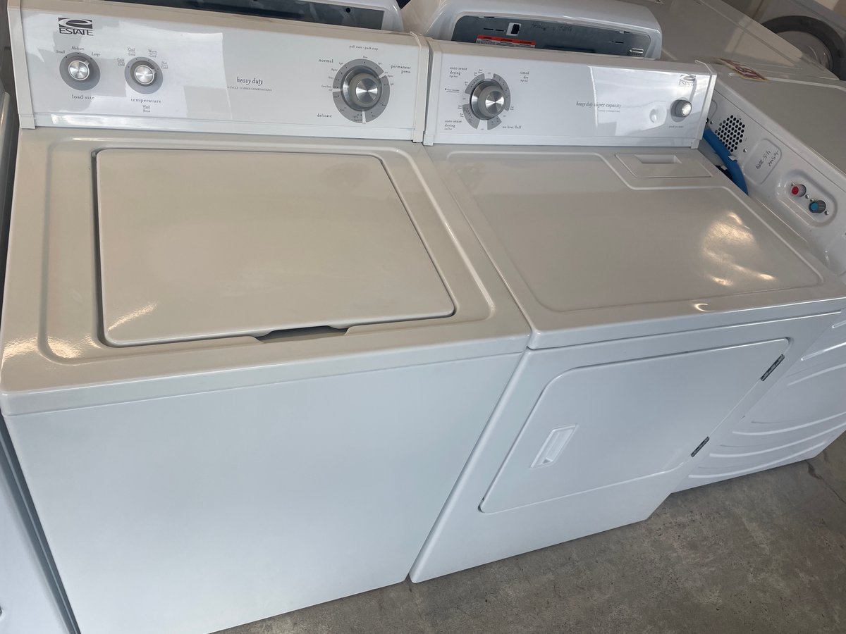 Estate by whirlpoool washer and dryer set - Image