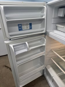 Estate by whirlpool top mount refrigerator - $399.00 - WP-RF-0000185